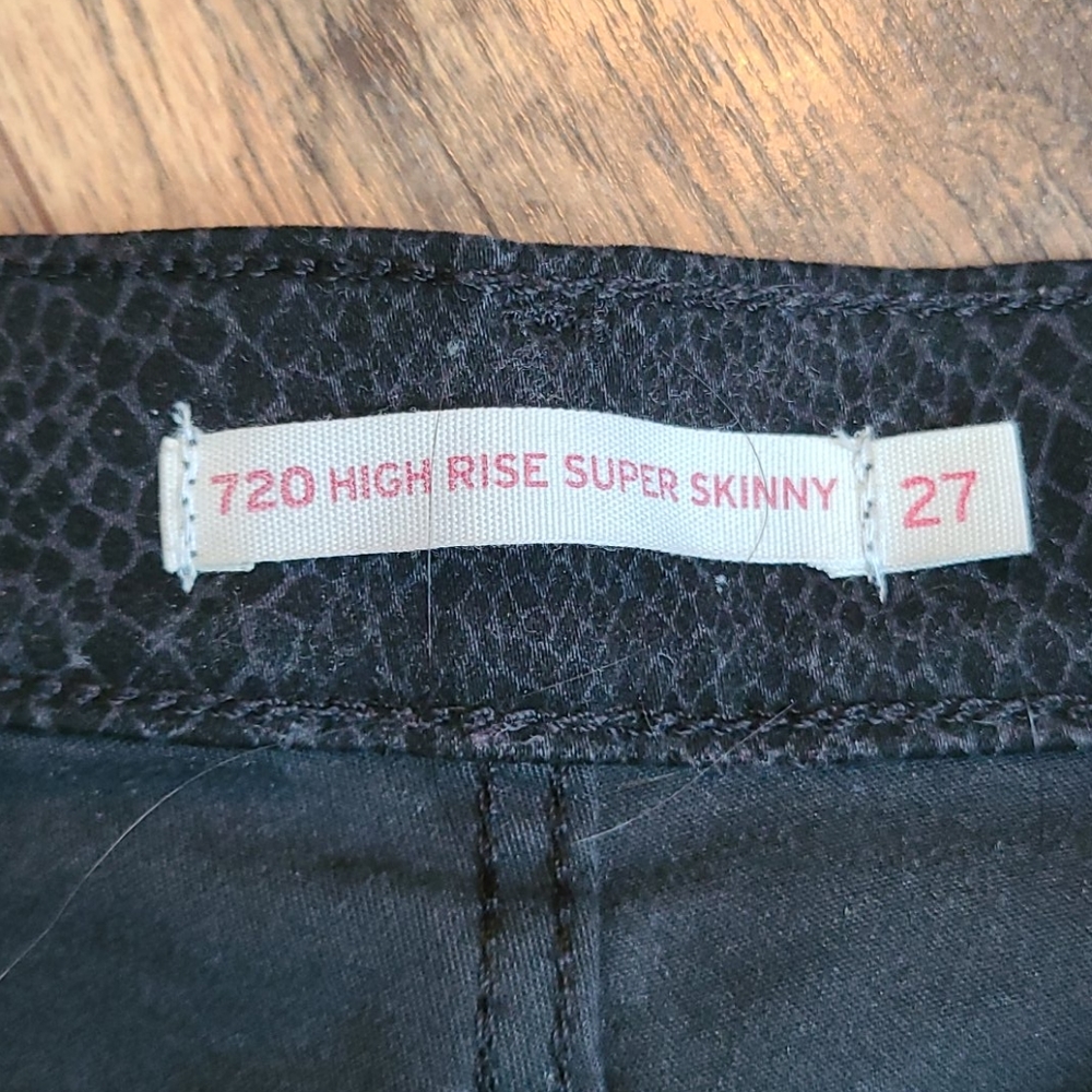 Skinny jeans